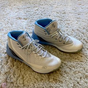 Curry’s Under armor size 12.